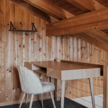 Hidden Retreats Grand Lookout Boutique Chalet