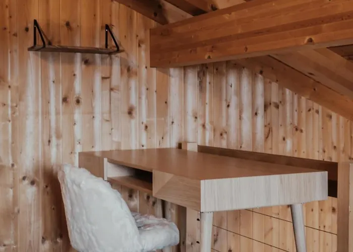 Hidden Retreats Grand Lookout Boutique Chalet